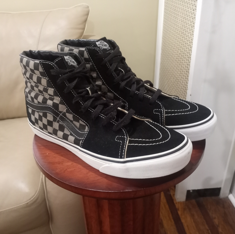 Vans - Picture 4 of 6